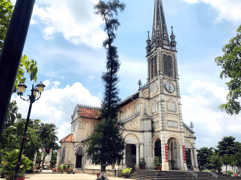 nhà thờ cái bè