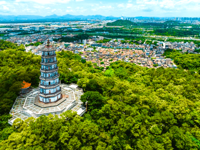 tháp bạch hoa trung quốc