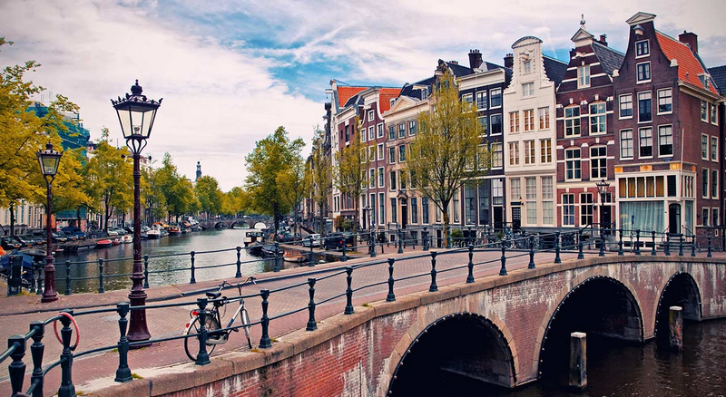amsterdam hà lan