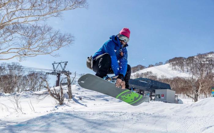 Trượt ván tuyết (Snowboarding)