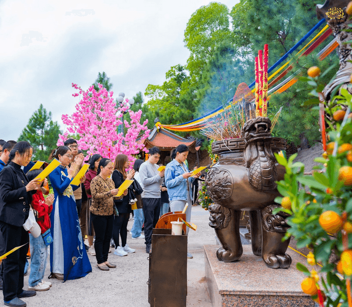 lễ chùa đầu năm