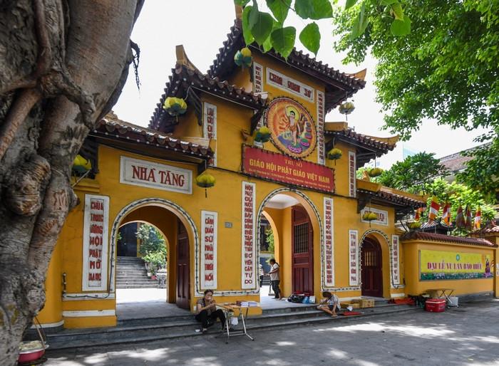 đầu năm đi chùa nào ở Hà Nội, đầu năm nên đi lễ chùa nào