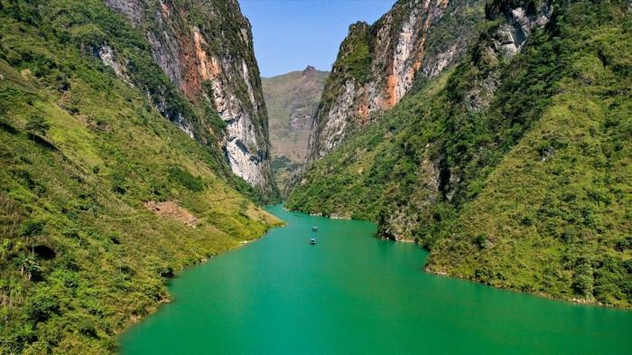 Hẻm vực Tu Sản, Hà Giang Đồng Văn, du lịch lũng cú đồng văn hà giang, tour du lịch hà giang