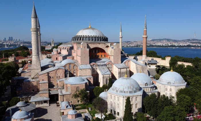 tham quan Hagia Sophia