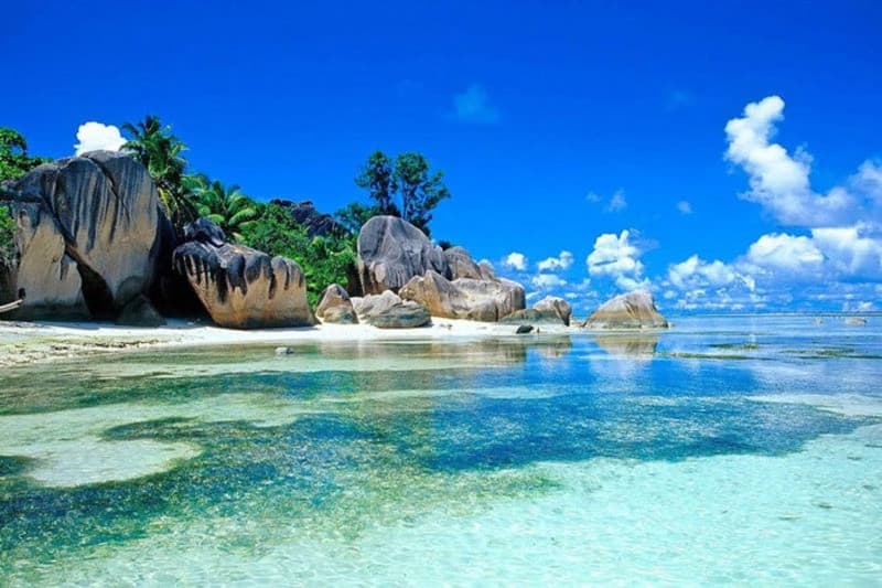 Vẻ đẹp siêu thực của vịnh Vĩnh Hy 