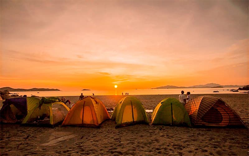 Cắm Trại Qua Đêm Ở Kỳ Co