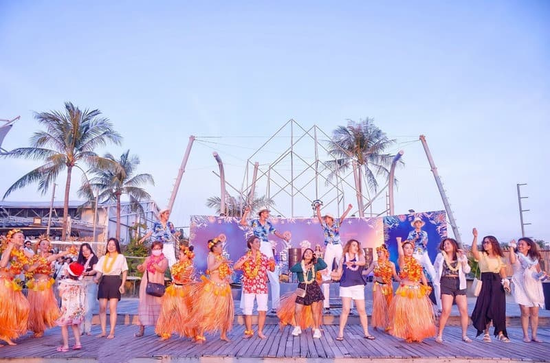 Sunset Sanato beach Club