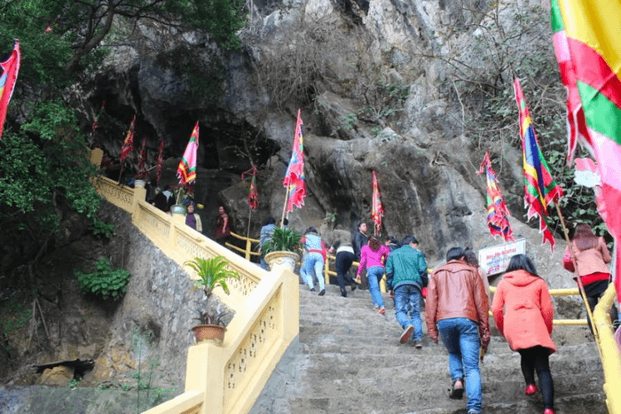 động tam thanh lạng sơn