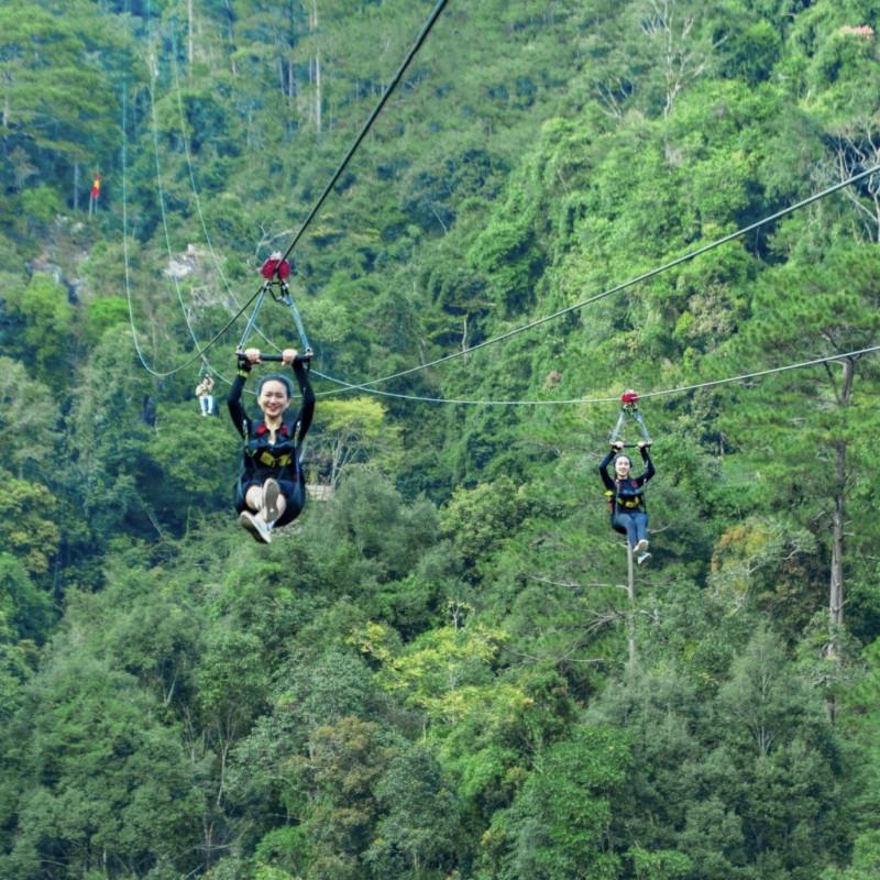 Trải Nghiệm Dây Trượt Zipline Trên Thung Lũng Iya