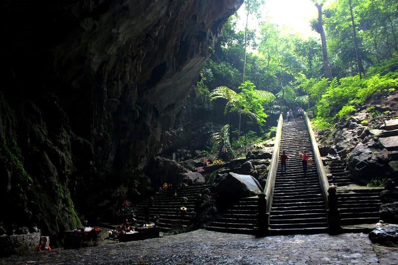 Động Hương Tích