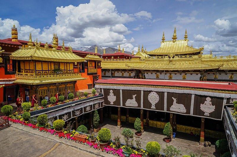 tu viện jokhang tây tạng