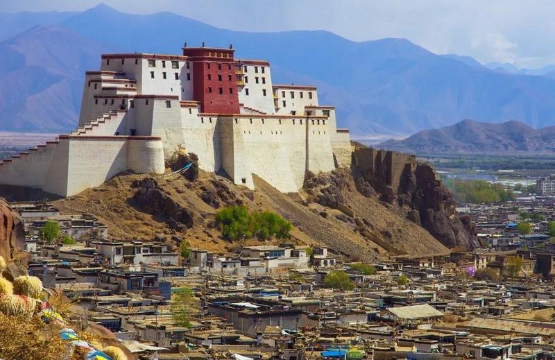 cung điện Shigatse Dzong tây tạng