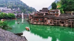 Kinh nghiệm du lịch Phượng Hoàng Cổ Trấn từ A - Z năm 2023