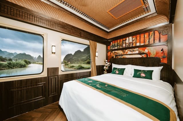 Tour Cao cấp xuyên Việt bằng Tàu hoả 5 sao SJourney Luxury Train 8 ngày 7 đêm từ TP.HCM: Phan Thiết - Nha Trang - Hội An - Huế - Quảng Bình - Ninh Bình - Hà Nội