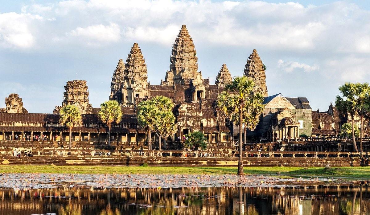 Tour Campuchia: Siem Reap - Phnom Penh 4 ngày 3 đêm từ TP.HCM: Khám phá Xứ sở chùa tháp