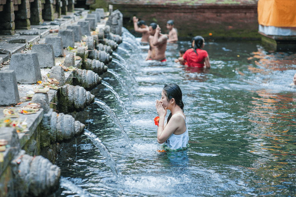 ĐỀN TIRTA EMPUL