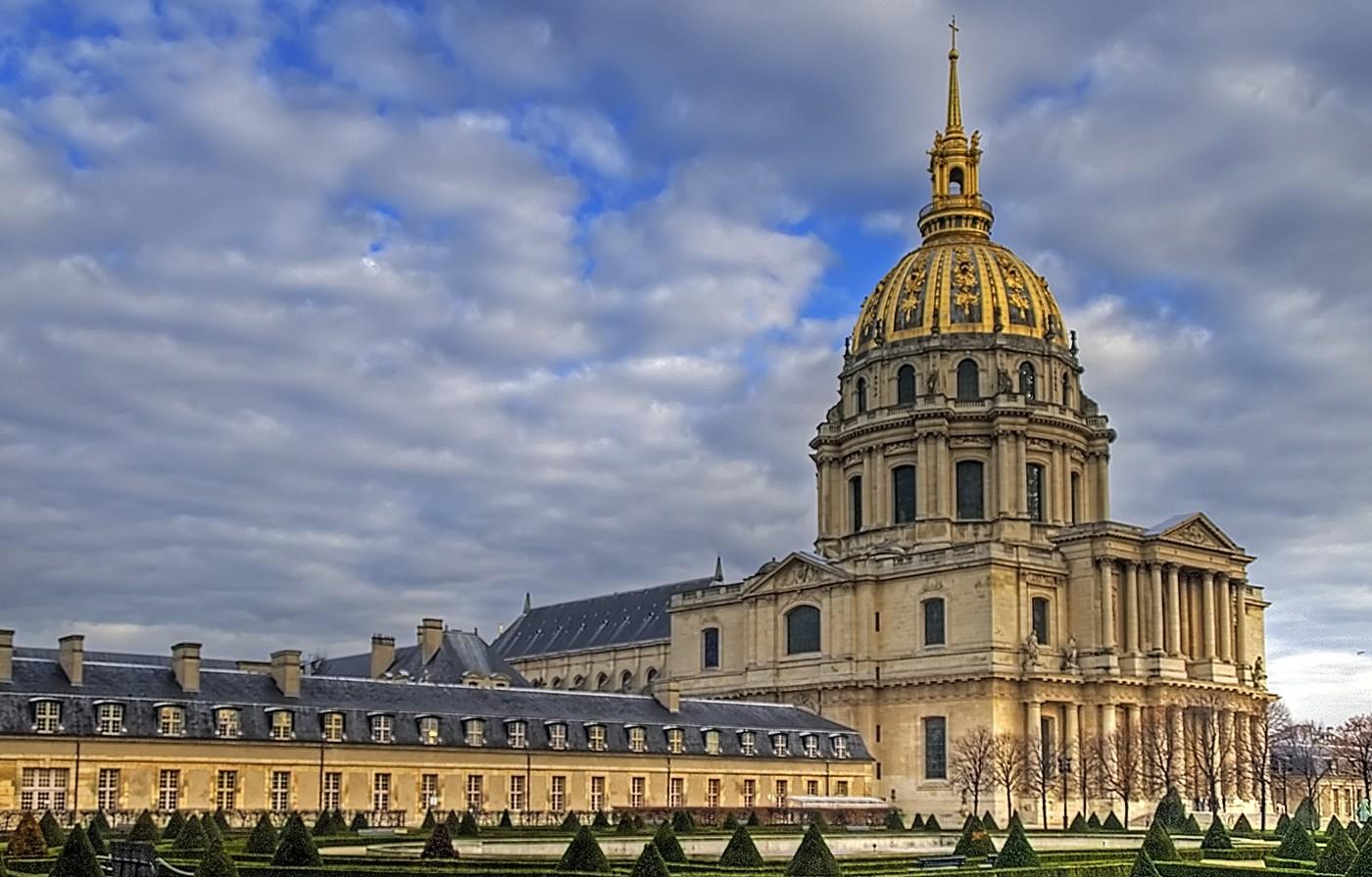 điện Invalides