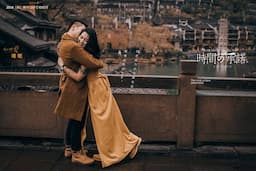 Dạo một ngày Phượng Hoàng cổ trấn mùa xuân, thấy tim rung lên những nhịp rất khẽ
