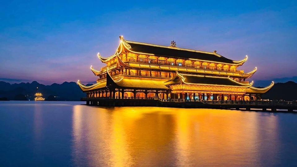 Tour Hà Nội - Chùa Tam Chúc - Làng Vũ Đại - Vinpearl 2 ngày 1 đêm