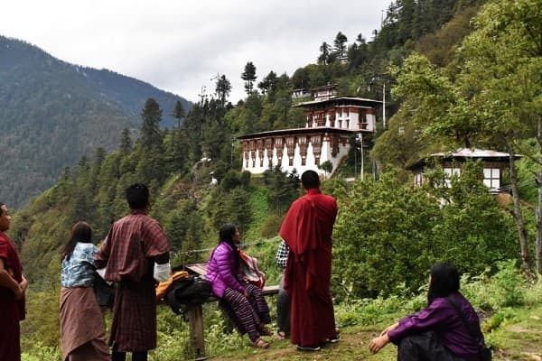 tu-vien-tango-bhutan.jpg